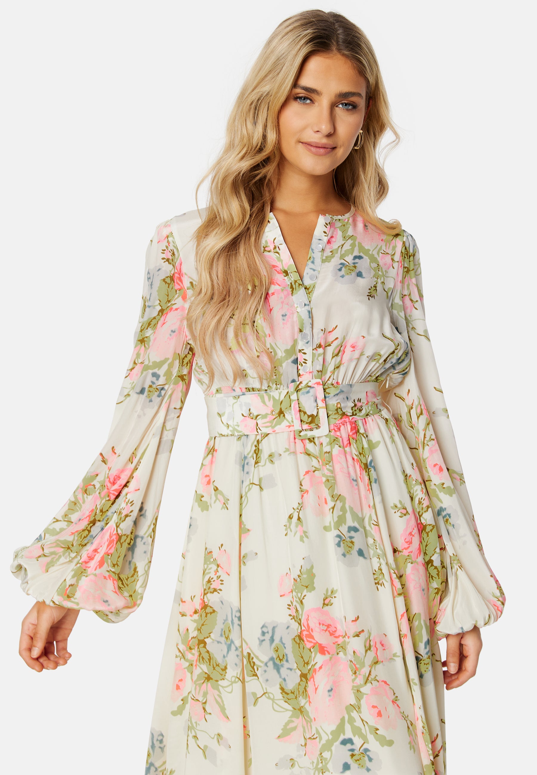 bytimo satin midi dress Bytimo – Satin Midi Dress – campaign-outlet – White / Floral / Multi