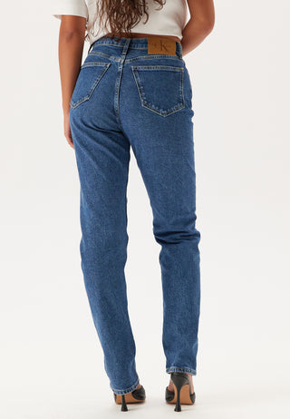 Authentic Slim Straight