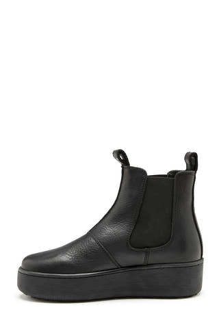 Mount Alexis Black Leather