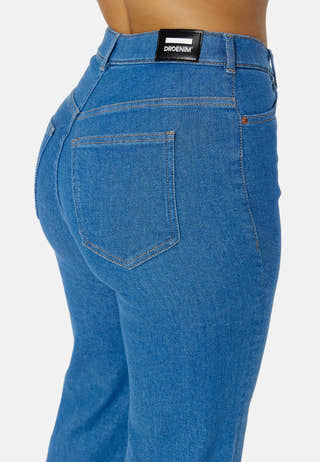 Moxy Straight Shoe Cut