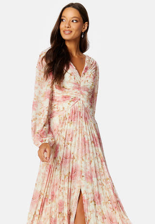Rosalia Pleated V Neck Dr