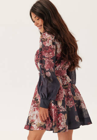 Vienna Trim Detail Skater