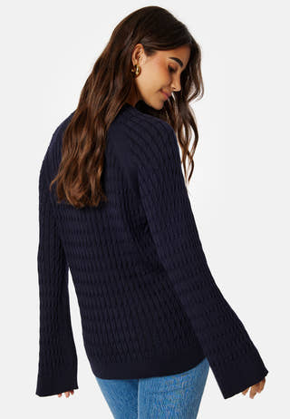Cable Knit C-Neck