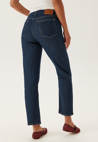 Cropped Straight Stretch Jeans