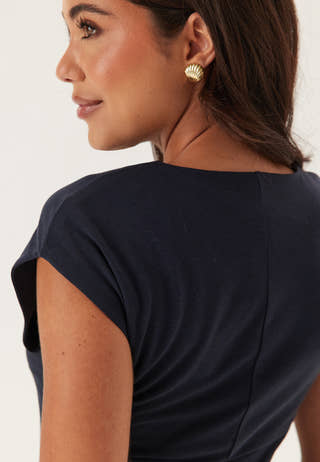 Sleeveless C-neck Jersey Top