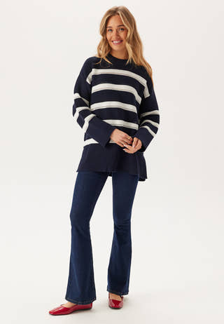 Striped Textured C-neck