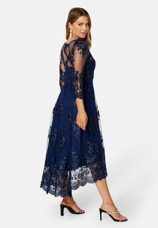 Embroidered Lace 3/4 Sleeve Midi Dress