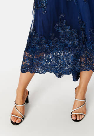 Embroidered Lace 3/4 Sleeve Midi Dress