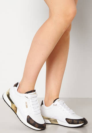 Moxea Active Shoes
