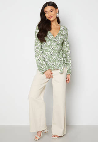 Amanda puff sleeve wrap top