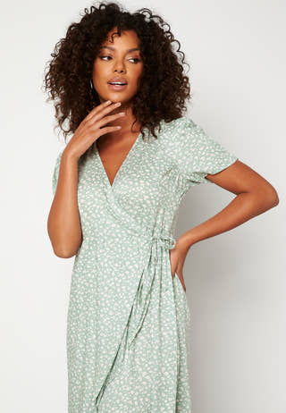 Evie puff sleeve wrap dress