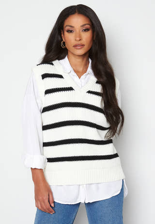 Jalessa knitted vest