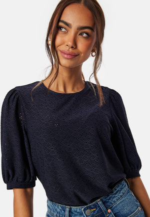 Broderie Anglaise Top