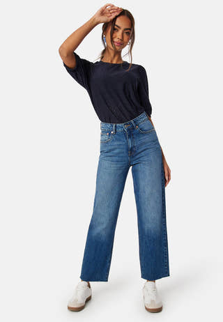 Broderie Anglaise Top