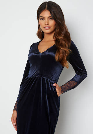 Leonora Velvet Midi Dress