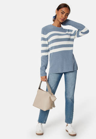 Striped O-neck  Knitted Sweater