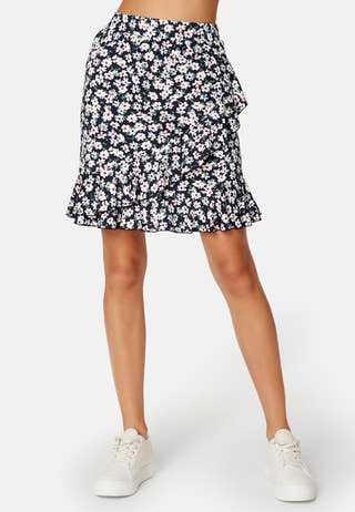 Sandy short frill skirt