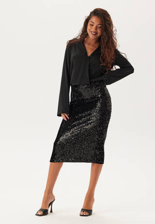 Sequin Trumpet Sleeve Midi Dress