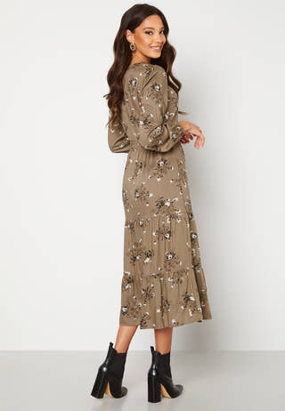 Tris ls dress