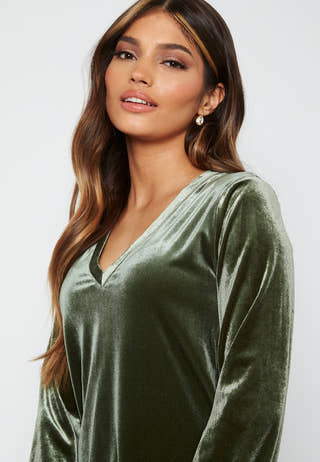 Yesly velvet top