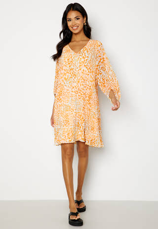 Nafuna Dress