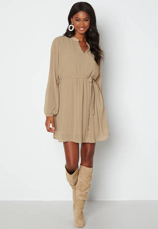 Dora 3/4 Dress
