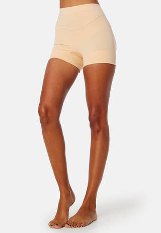 magic-bodyfashion-booty-booster-short-latte_1