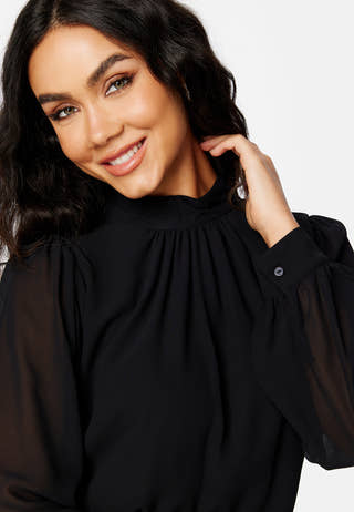 Mila L/S High Neck Top