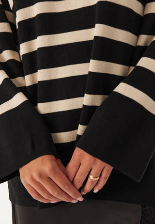 Objester LS Knit Top