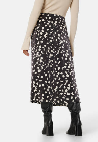 Omika HW Skirt