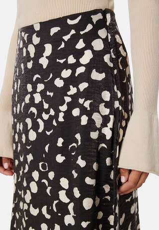 Omika HW Skirt