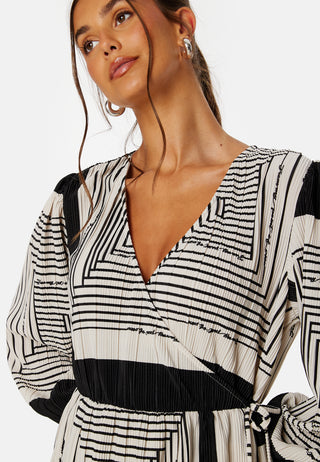 Tobina L/S Wrap Dress