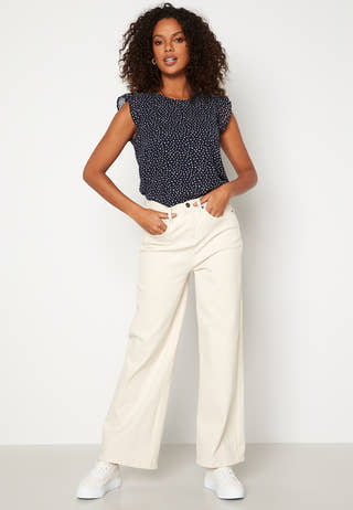 Ann Star S/L Frill Top