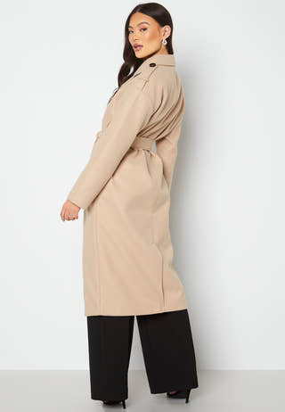 Emma Trenchcoat