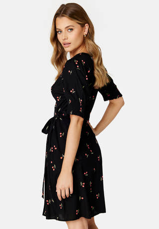 Nya 2/4 Wrap Dress