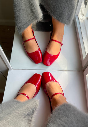 Onlakira-3 Pu Mary Jane Baller