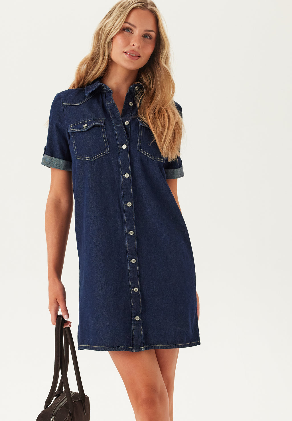 Parhaat denimmekot 2026: Tyylikkyyttä ja mukavuutta arkeen 1 Onllisa S/S DNM DRESS GUA
