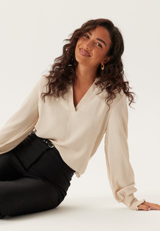 Onlmette V-Neck Smock Top