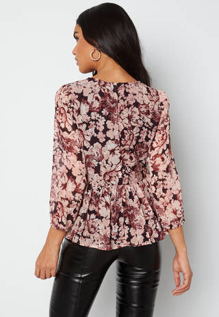 Skye 3/4 Peplum Top