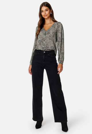 Sonja Life L/S Button Top
