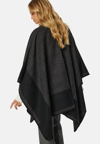 Verika Poncho