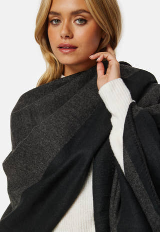 Verika Poncho