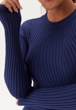 Crista LS O-Neck Knit Dress