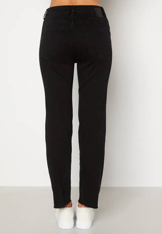 Delly Straight HW Jeans