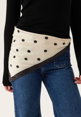 Pcdonnie Square Scarf