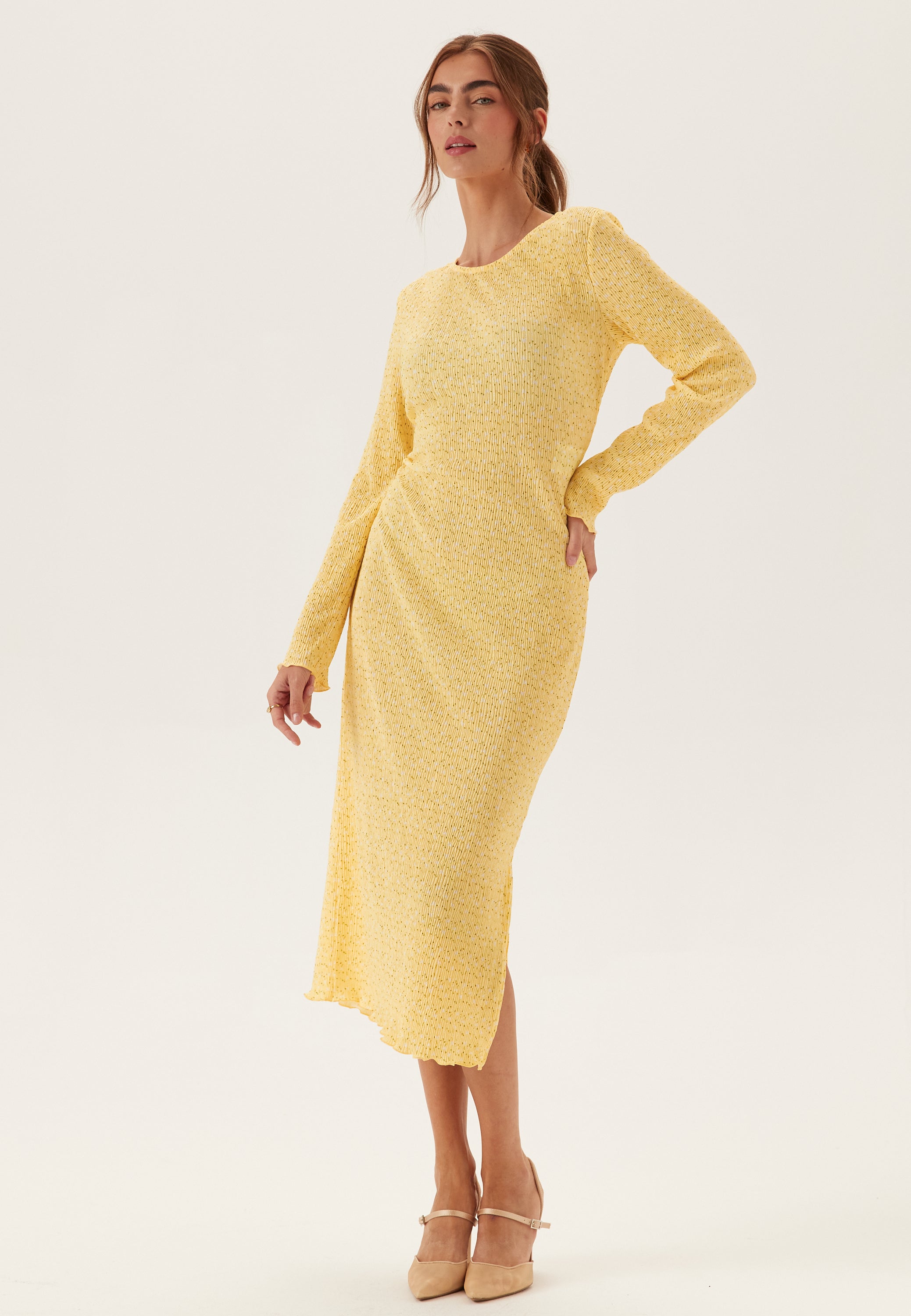 pieces midi dress Esme Smocked Midi Dress L