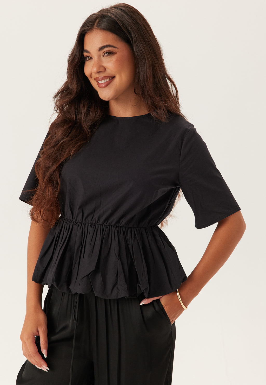 Perustopit arkeen: Valitse täydellinen mukavuus & tyyli 5 Pieces Pcrosalie 2/4 TOP musta toppi