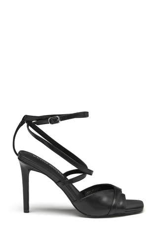 Very Sandal