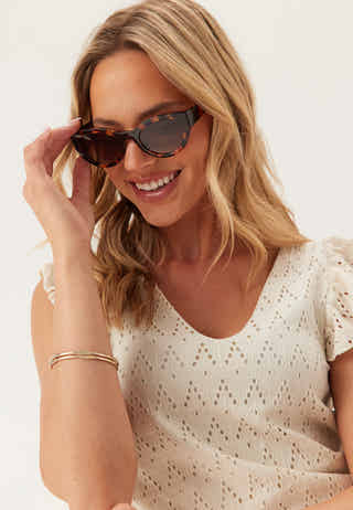 Juna Cat-eye Sunglasses