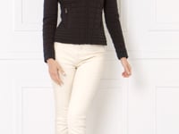 preview_images/1016844103-9e6707c0c31a5634455fa97389c2932e5911bfcd15b3dce257fa3958627500da-d_200x150_6ab22ce4-28f9-41c9-ba24-d2ea37cd5cba